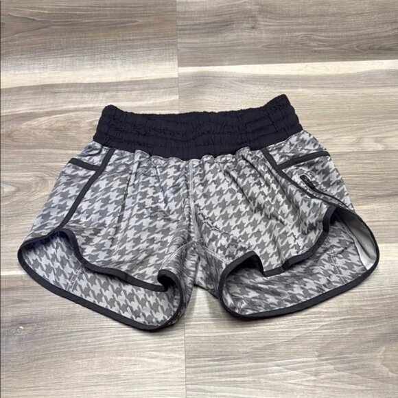 Lululemon Athletic Gray Shorts size 6 - Picture 1 of 7